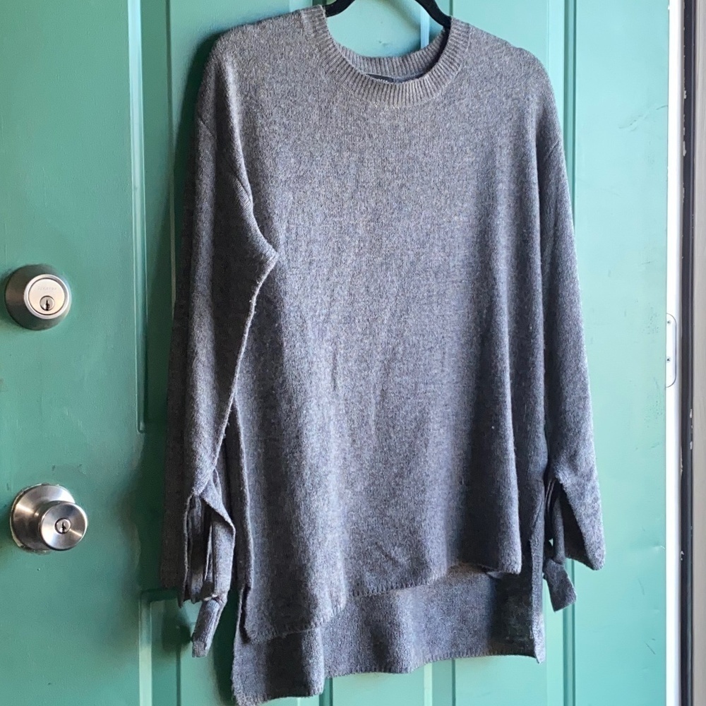 Halogen size small petite gray sweater so soft!